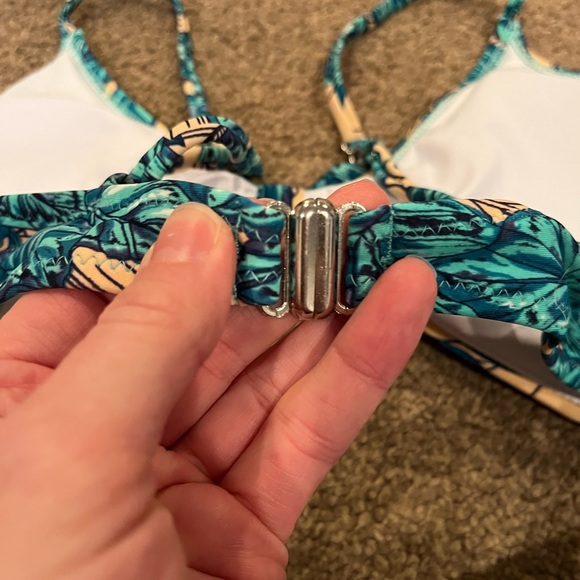 CUPSHE one piece - Picture 5 of 5